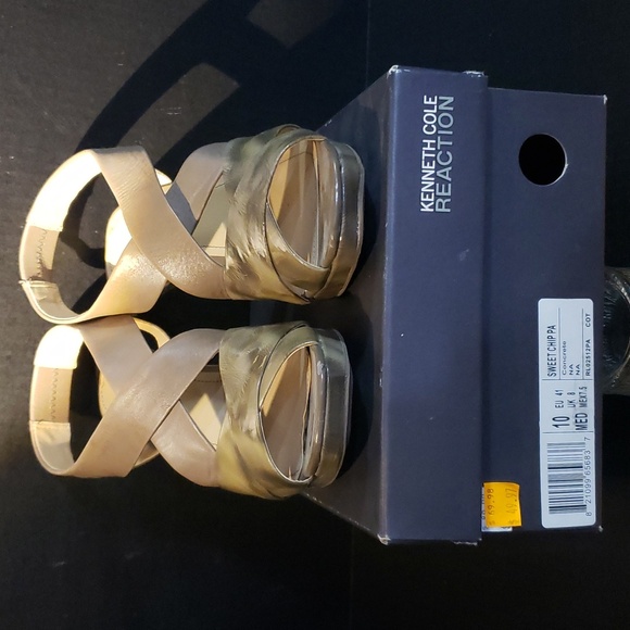 Kenneth Cole Reaction heels. Size 10. - Picture 9 of 10